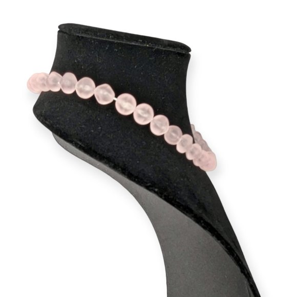 Light Pink Frosted Beaded Necklace - Picture 4 of 10